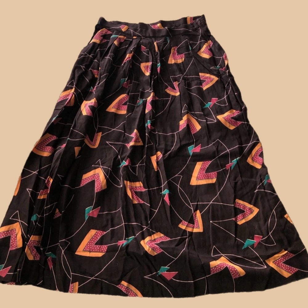 Funky 80s vintage skirt🧡
